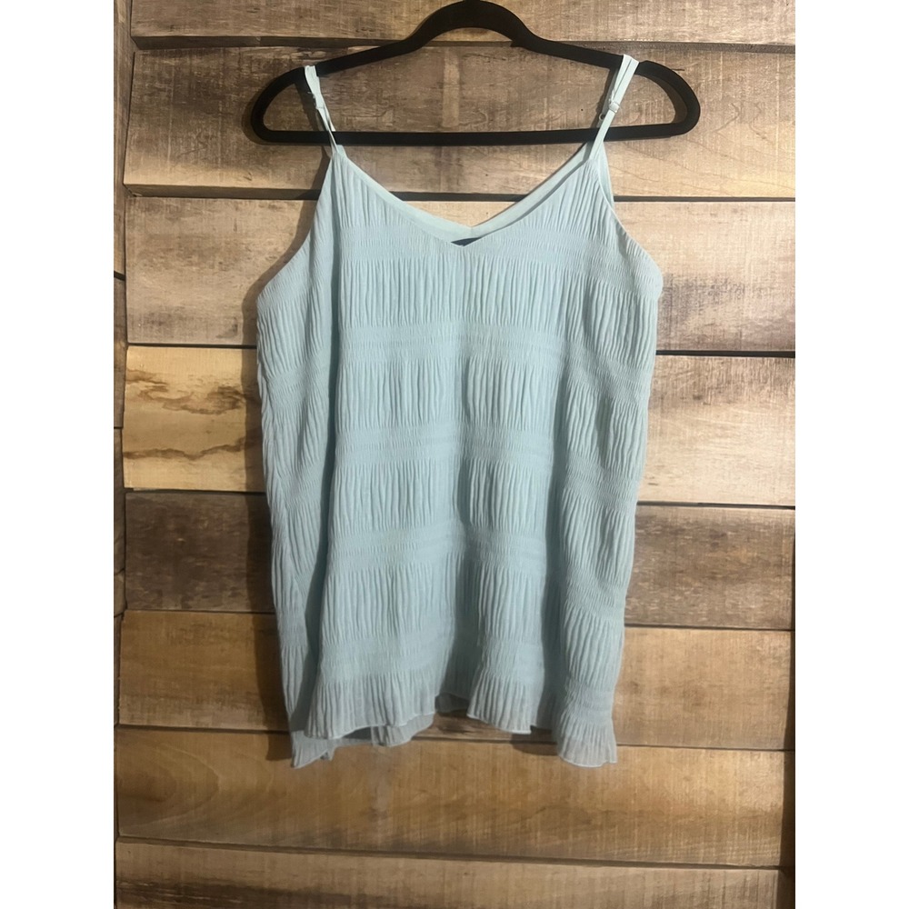 GiGiO USA Light Blue Pleated Crinkle Camisole TopV-Neck Adjustable Straps Size M